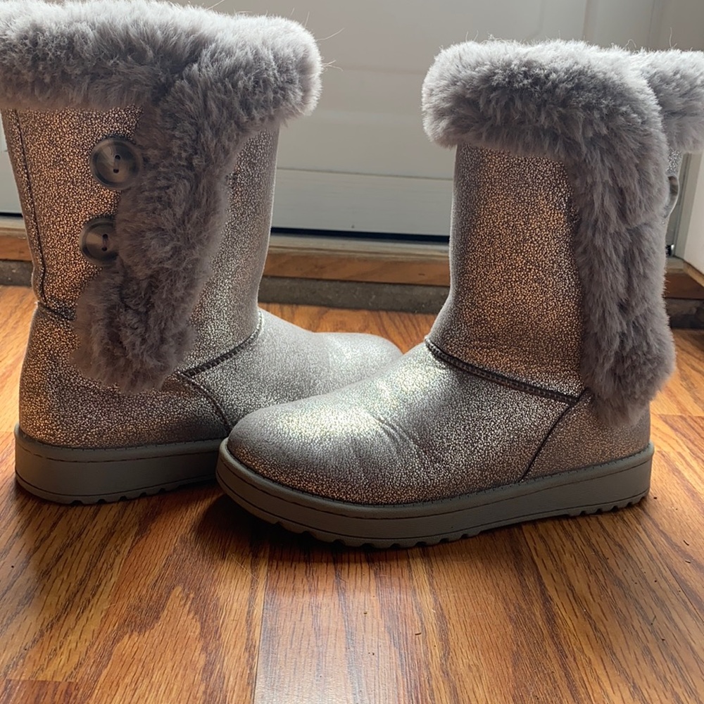 Kids boots